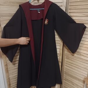 Harry Potter robe Unisex with pockets 2 XS deep burgundy Universal Studios NWOT